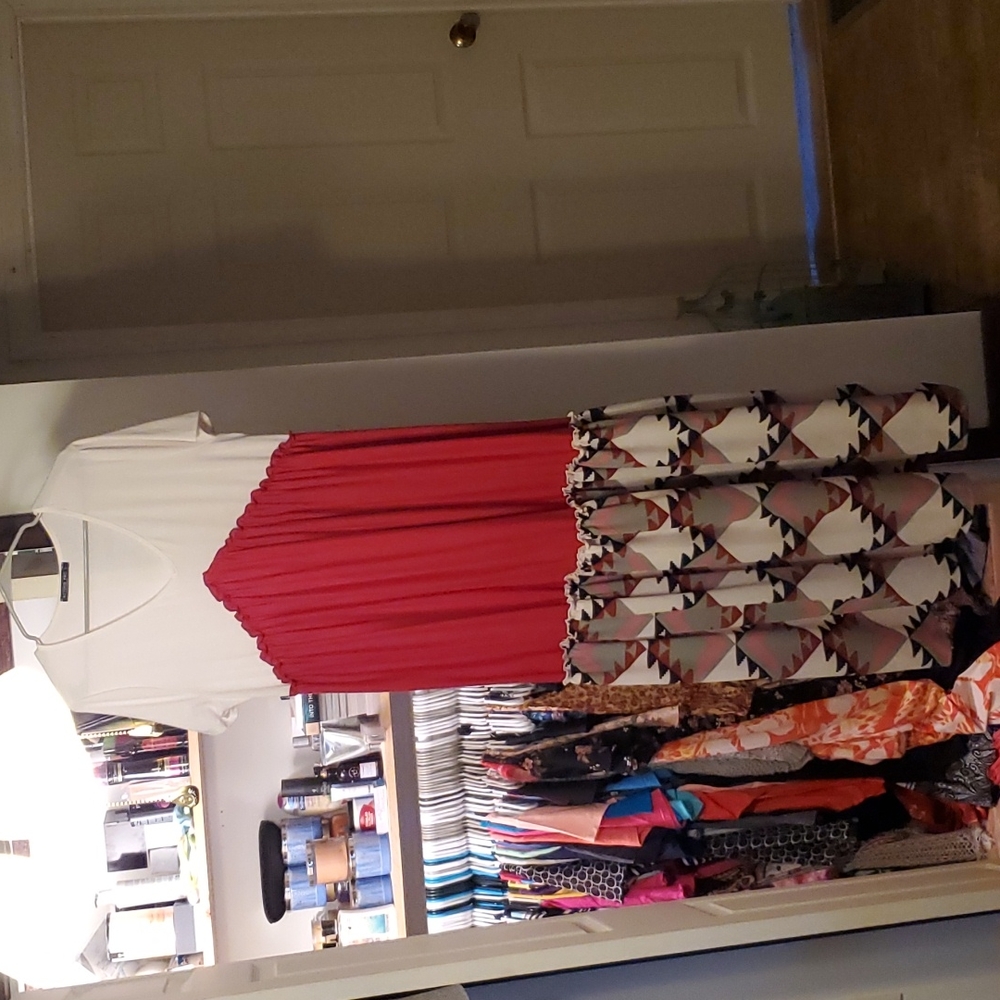 New, Never Worn Acting Pro Maxi Dress